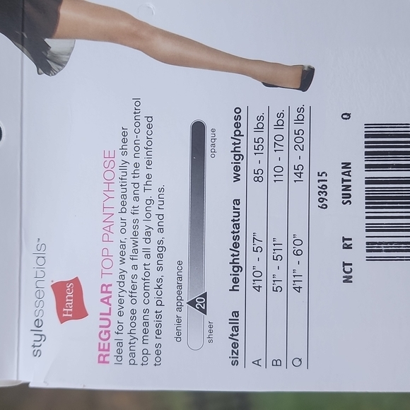 Hanes Accessories Hanes Queen Size Pantyhose Suntan Pack 2 Pairs